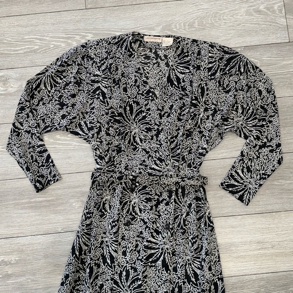 Vintage Semi Sheer Floral Dress - Picture 4 of 16